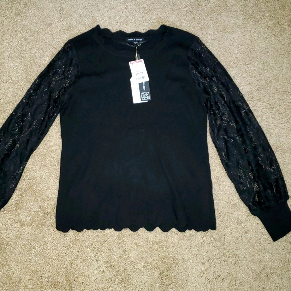 Cable & Gauge Black Lace Balloon Sleeve Sweater